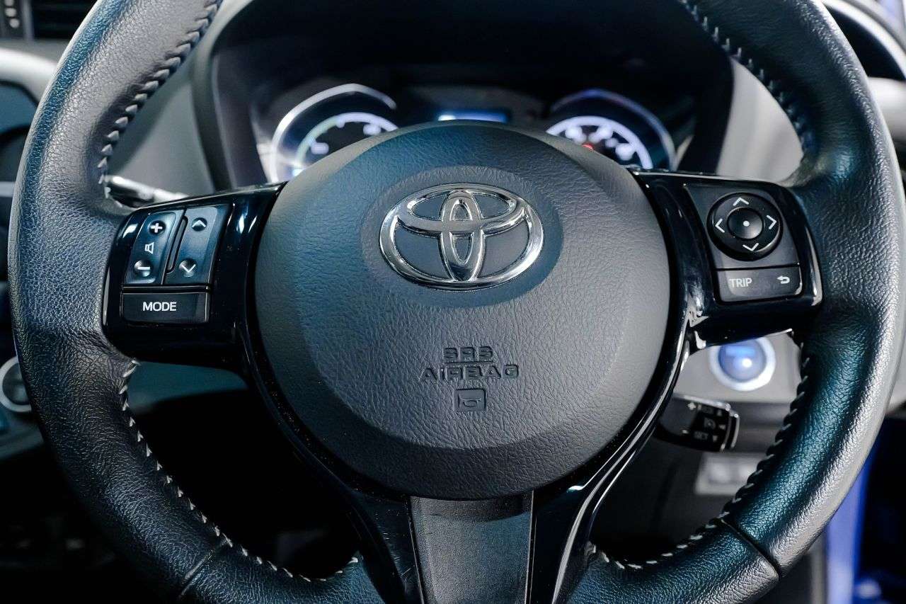 2019 TOYOTA YARIS 2019 TOYOTA YARIS