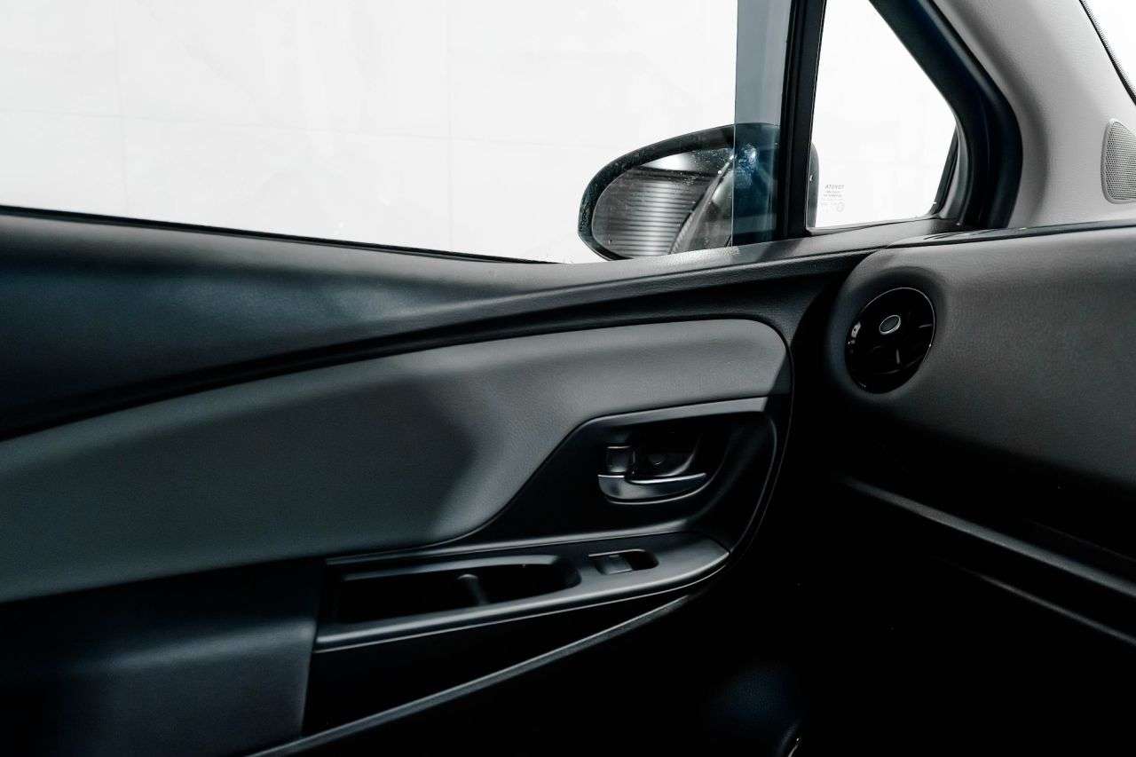 2019 TOYOTA YARIS 2019 TOYOTA YARIS