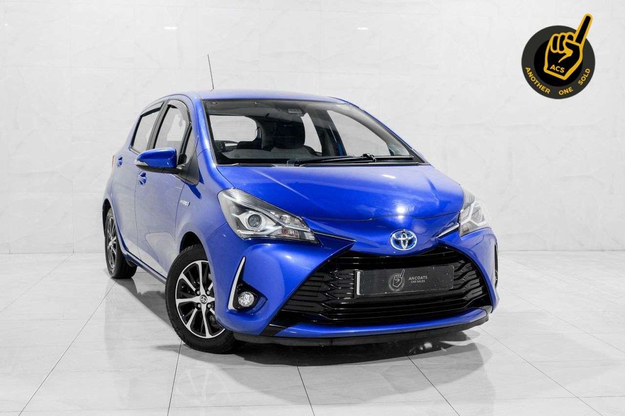 A 2019 TOYOTA YARIS 1.5 VVT-h Icon Tech Hatchback 5dr Petrol Hybrid E-CVT Euro 6 (s/s) (100 ps) A 2019 TOYOTA YARIS 1.5 VVT-h Icon Tech Hatchback 5dr Petrol Hybrid E-CVT Euro 6 (s/s) (100 ps)