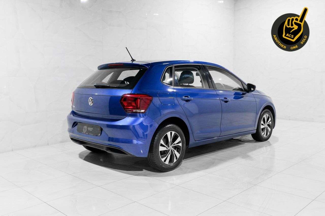 A 2018 VOLKSWAGEN POLO 1.0 TSI SE Hatchback 5dr Petrol DSG Euro 6 (s/s) (95 ps) A 2018 VOLKSWAGEN POLO 1.0 TSI SE Hatchback 5dr Petrol DSG Euro 6 (s/s) (95 ps)