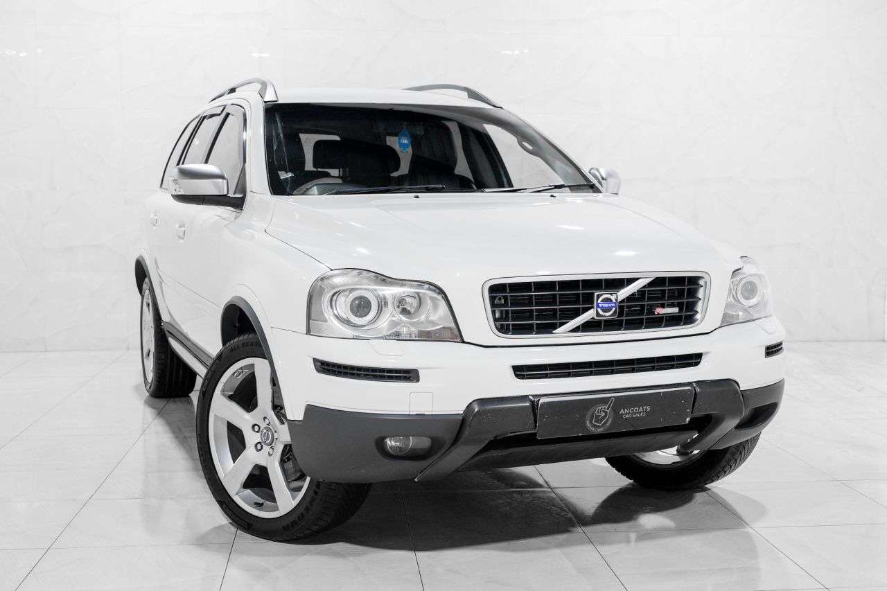 A 2009 VOLVO XC90 2.4 D5 R-Design SE SUV 5dr Diesel Geartronic AWD (224 g/km, 182 bhp) A 2009 VOLVO XC90 2.4 D5 R-Design SE SUV 5dr Diesel Geartronic AWD (224 g/km, 182 bhp)