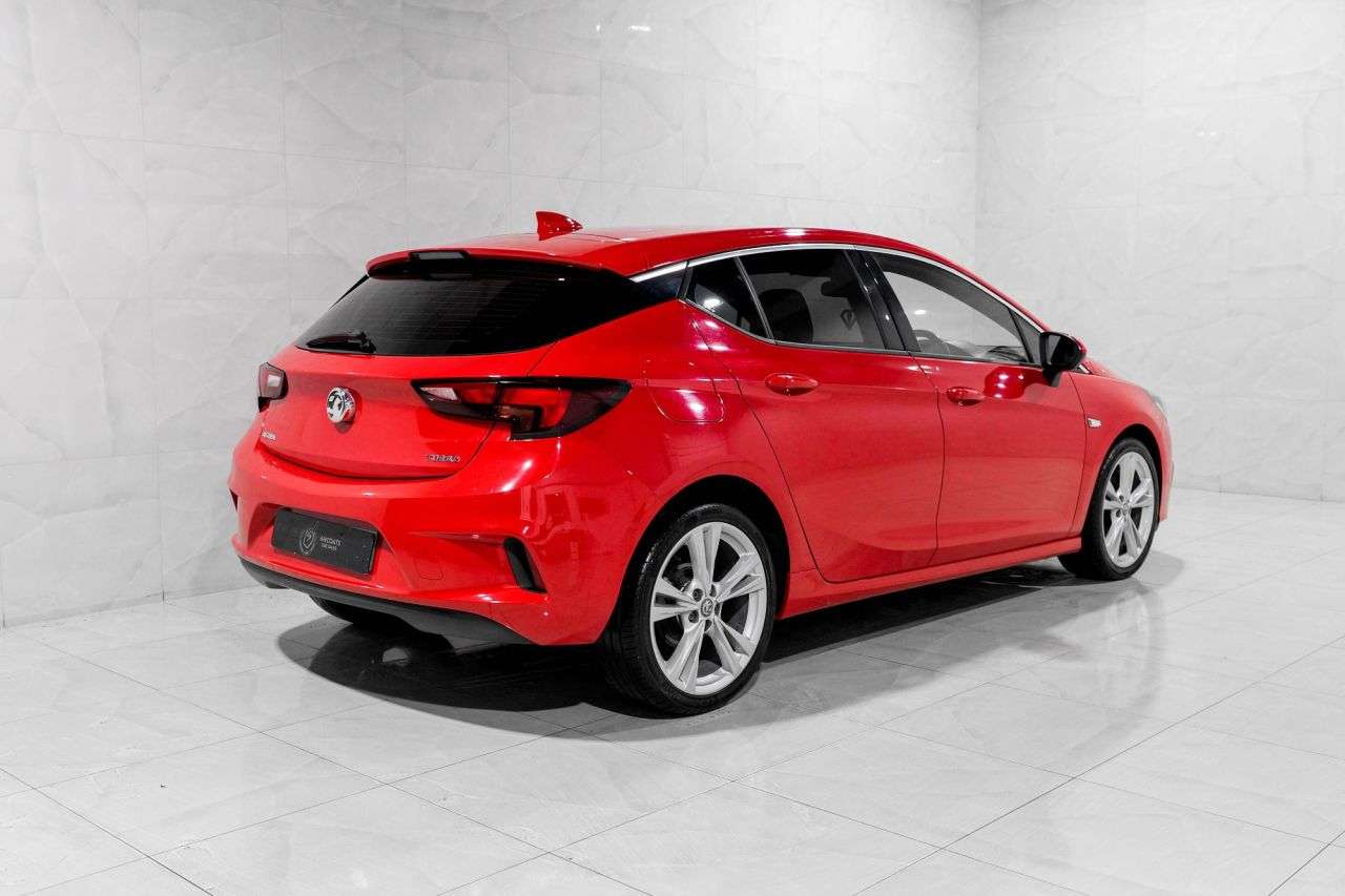 A 2017 VAUXHALL ASTRA 1.4i Turbo SRi VX Line Nav Hatchback 5dr Petrol Manual Euro 6 (150 ps) A 2017 VAUXHALL ASTRA 1.4i Turbo SRi VX Line Nav Hatchback 5dr Petrol Manual Euro 6 (150 ps)