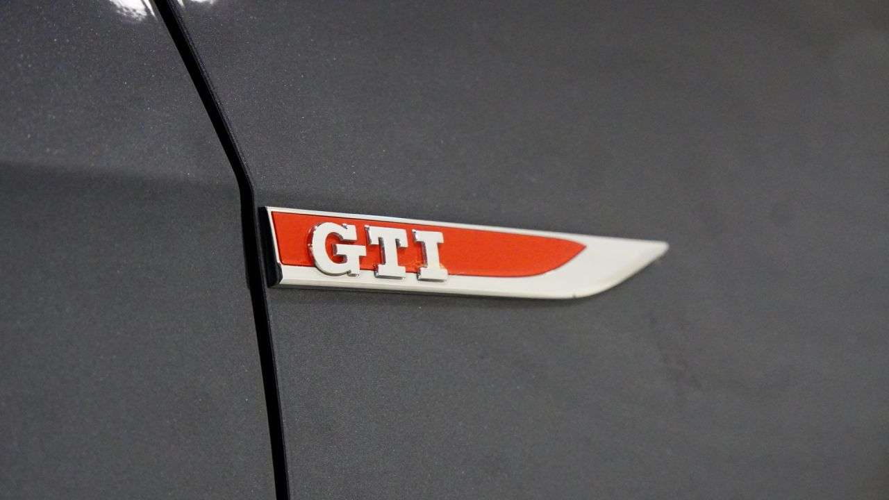 2019 VOLKSWAGEN GOLF 2019 VOLKSWAGEN GOLF