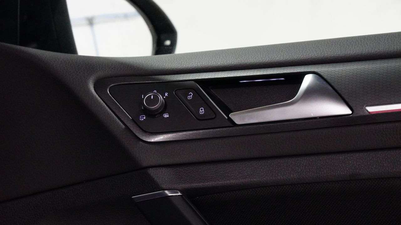 2019 VOLKSWAGEN GOLF 2019 VOLKSWAGEN GOLF