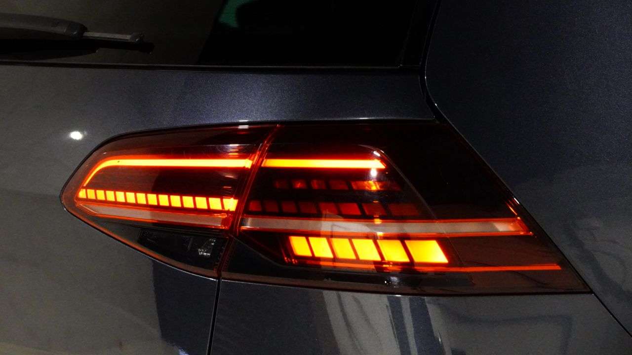 2019 VOLKSWAGEN GOLF 2019 VOLKSWAGEN GOLF