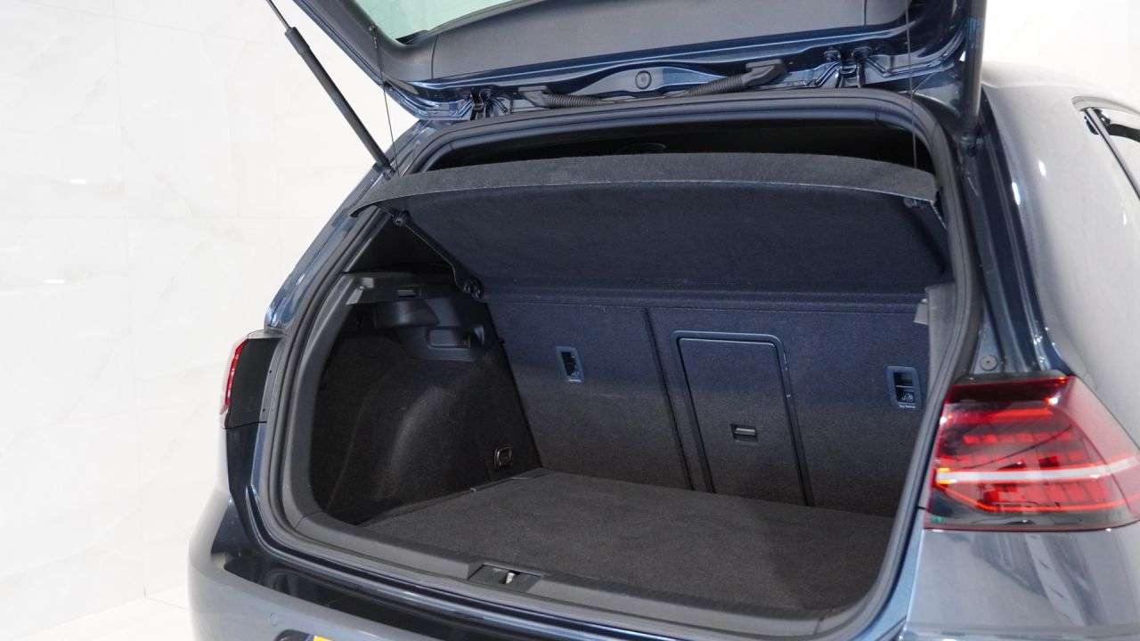 2019 VOLKSWAGEN GOLF 2019 VOLKSWAGEN GOLF