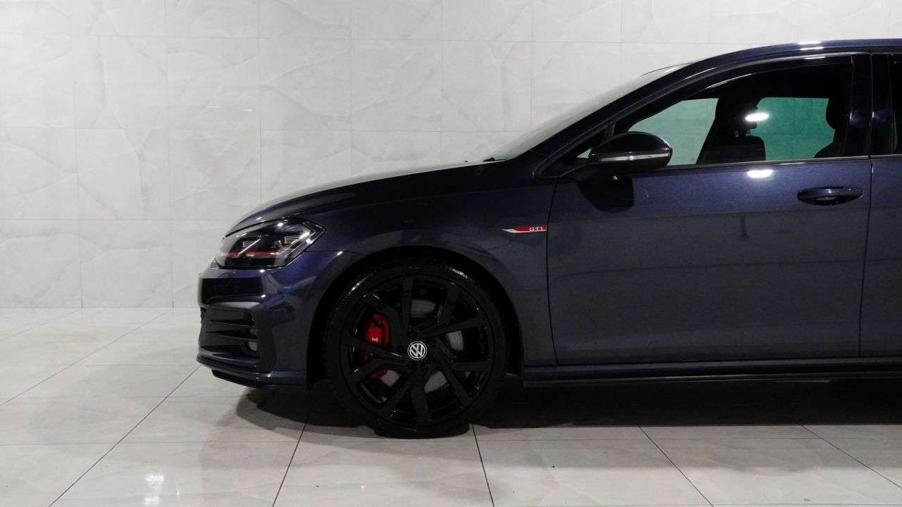 2019 VOLKSWAGEN GOLF 2019 VOLKSWAGEN GOLF