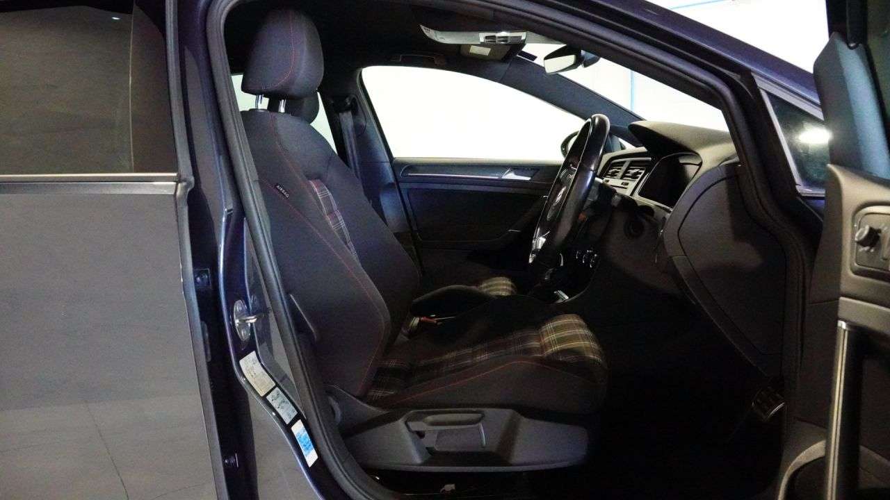 2019 VOLKSWAGEN GOLF 2019 VOLKSWAGEN GOLF