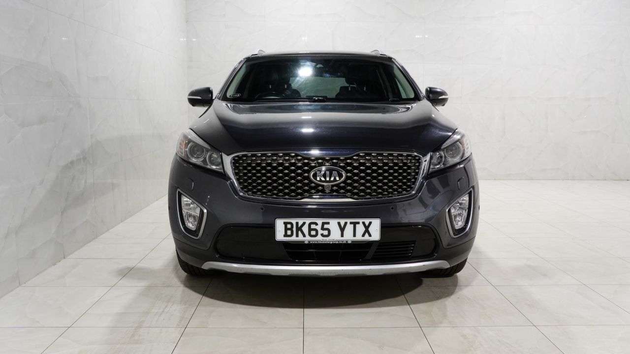 A 2015 KIA SORENTO 2.2 CRDi KX-4 SUV 5dr Diesel Auto AWD Euro 6 (197 bhp) A 2015 KIA SORENTO 2.2 CRDi KX-4 SUV 5dr Diesel Auto AWD Euro 6 (197 bhp)