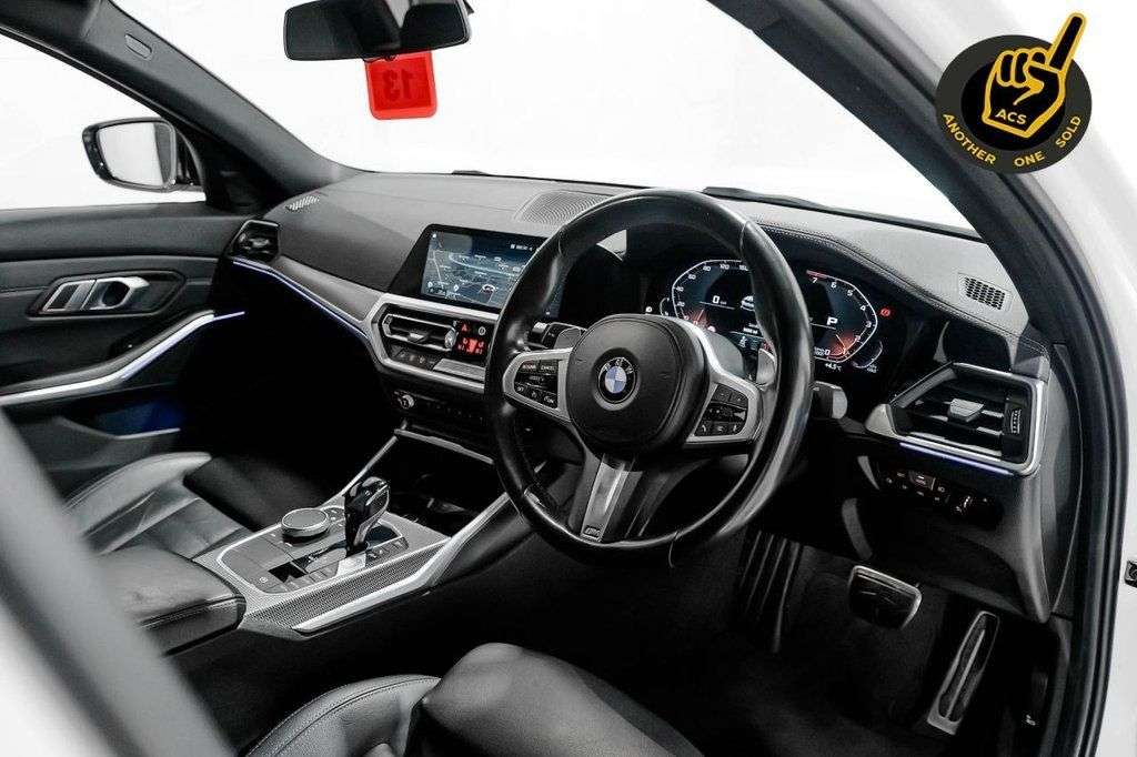 A 2022 BMW 3 SERIES 3.0 M340i MHT Saloon 4dr Petrol Hybrid Auto xDrive Euro 6 (s/s) (374 ps) Se A 2022 BMW 3 SERIES 3.0 M340i MHT Saloon 4dr Petrol Hybrid Auto xDrive Euro 6 (s/s) (374 ps) Se