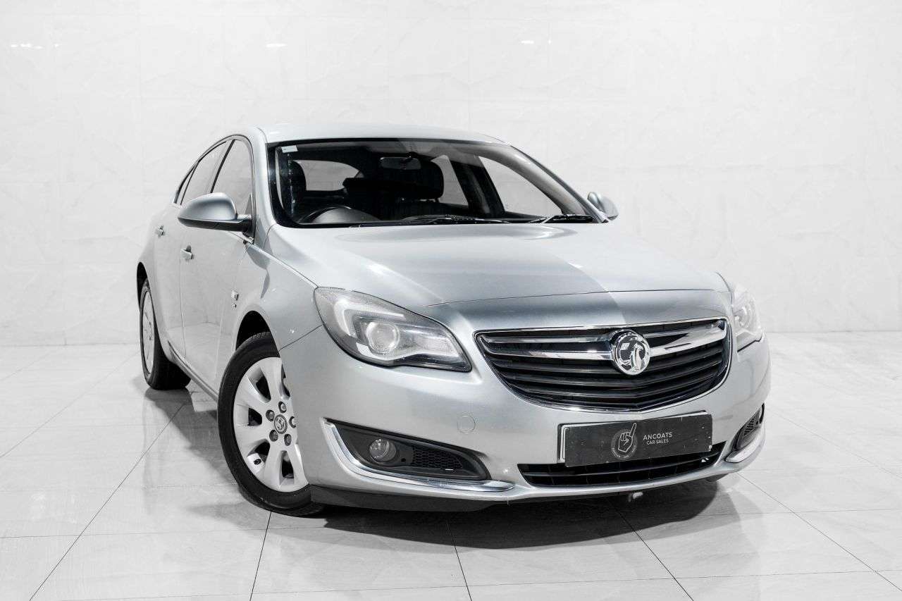 A 2015 VAUXHALL INSIGNIA 2.0 CDTi SRi Nav Hatchback 5dr Diesel Auto Euro 5 (163 ps) A 2015 VAUXHALL INSIGNIA 2.0 CDTi SRi Nav Hatchback 5dr Diesel Auto Euro 5 (163 ps)
