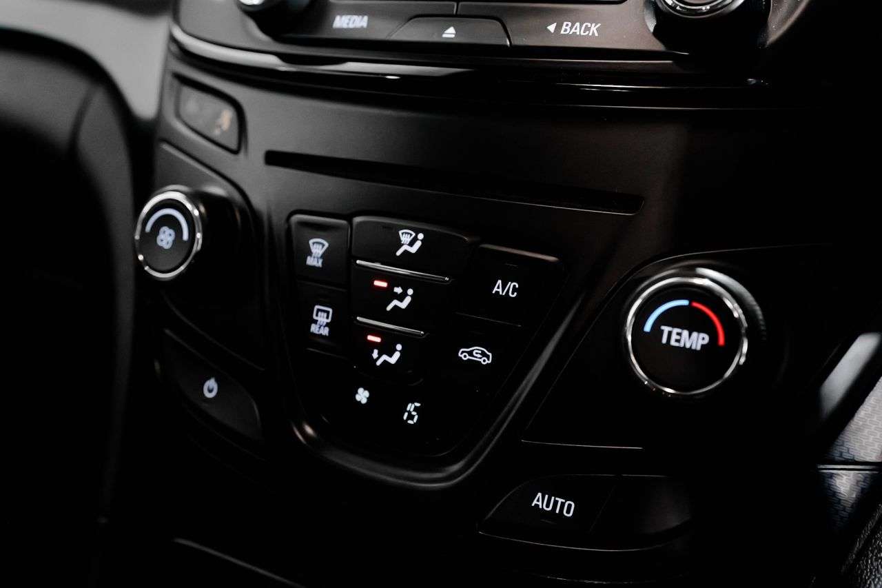 2015 VAUXHALL INSIGNIA 2015 VAUXHALL INSIGNIA