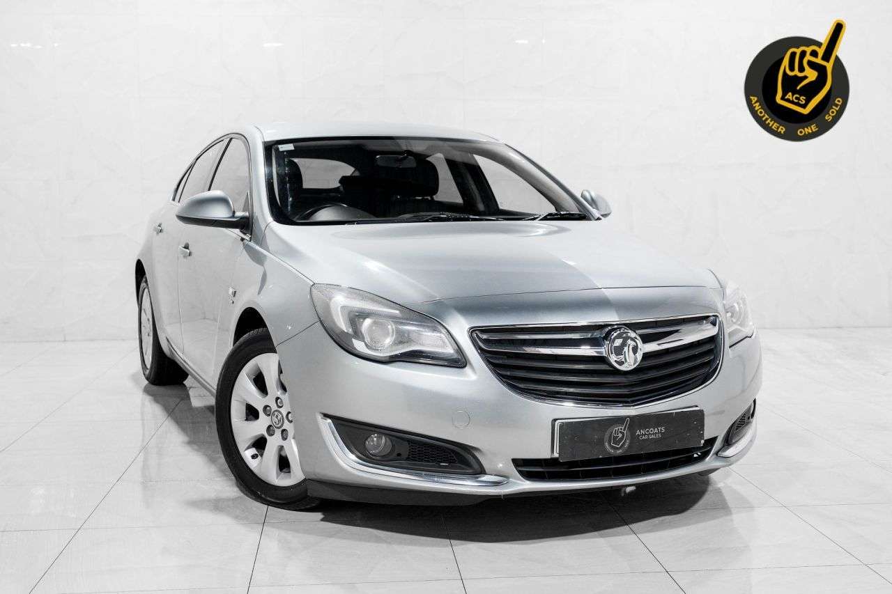 A 2015 VAUXHALL INSIGNIA 2.0 CDTi SRi Nav Hatchback 5dr Diesel Auto Euro 5 (163 ps) A 2015 VAUXHALL INSIGNIA 2.0 CDTi SRi Nav Hatchback 5dr Diesel Auto Euro 5 (163 ps)
