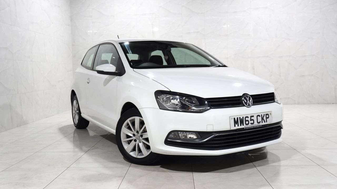 A 2015 VOLKSWAGEN POLO 1.2 TSI BlueMotion Tech SE Hatchback 3dr Petrol Manual Euro 6 (s/s) (90 ps) A 2015 VOLKSWAGEN POLO 1.2 TSI BlueMotion Tech SE Hatchback 3dr Petrol Manual Euro 6 (s/s) (90 ps)