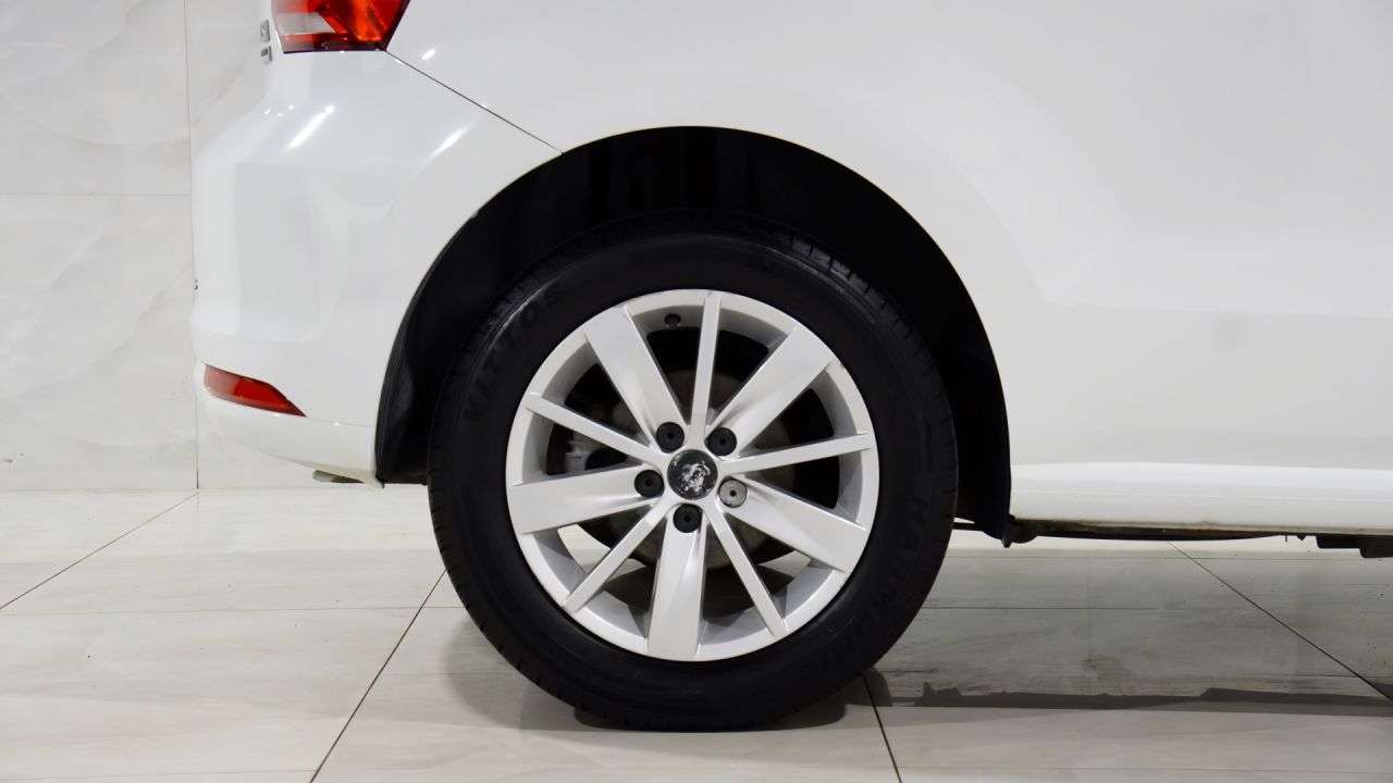 2015 VOLKSWAGEN POLO 2015 VOLKSWAGEN POLO