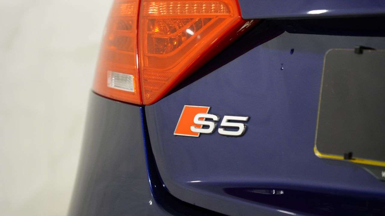 2013 AUDI S5 2013 AUDI S5