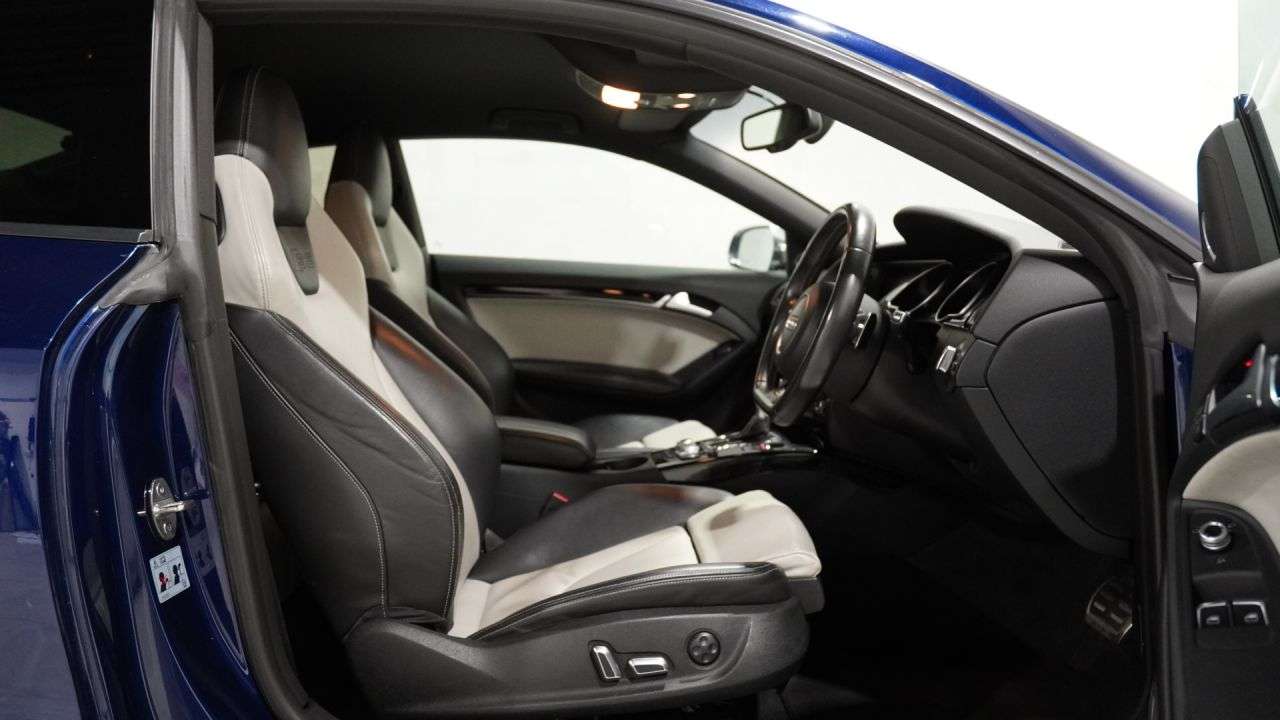 2013 AUDI S5 2013 AUDI S5