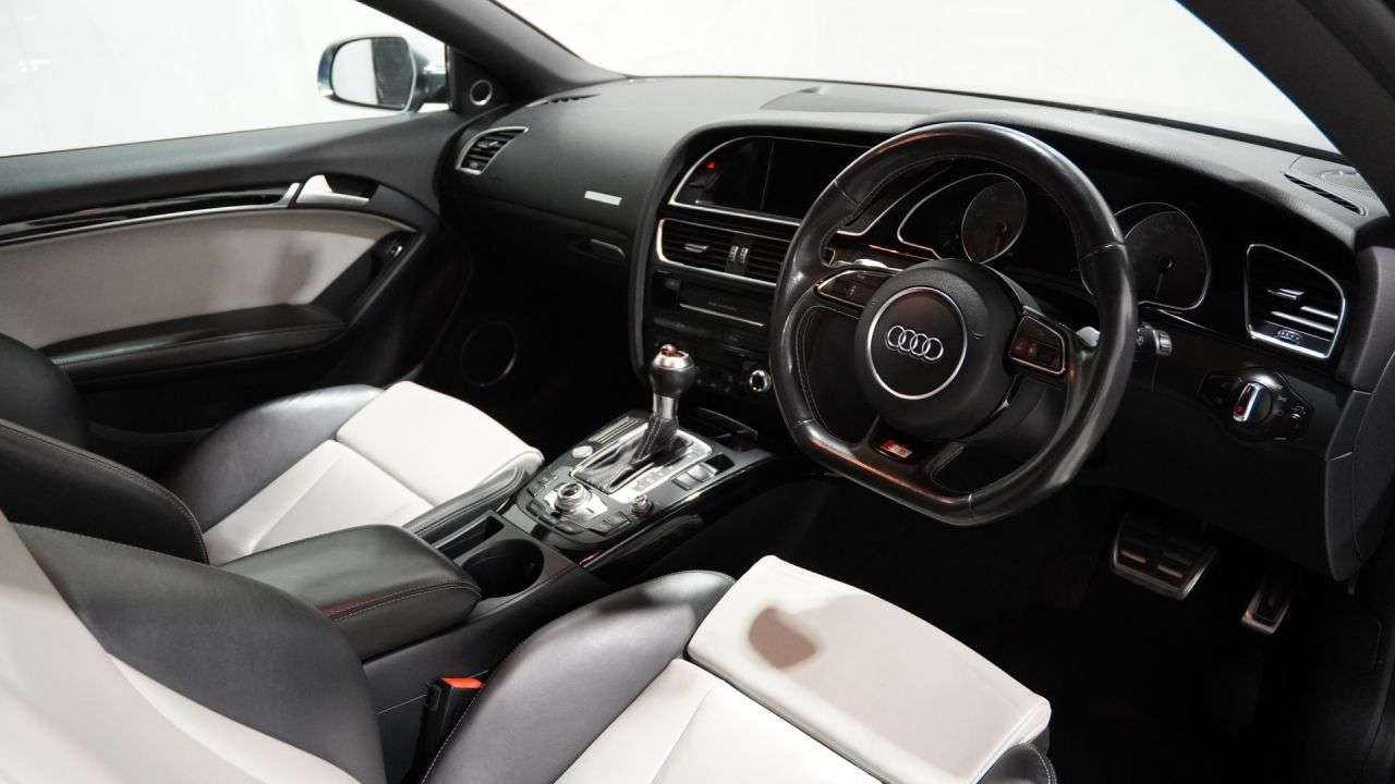 A 2013 AUDI S5 3.0 TFSI V6 Black Edition Coupe 2dr Petrol S Tronic quattro Euro 5 (s/s) (3 A 2013 AUDI S5 3.0 TFSI V6 Black Edition Coupe 2dr Petrol S Tronic quattro Euro 5 (s/s) (3