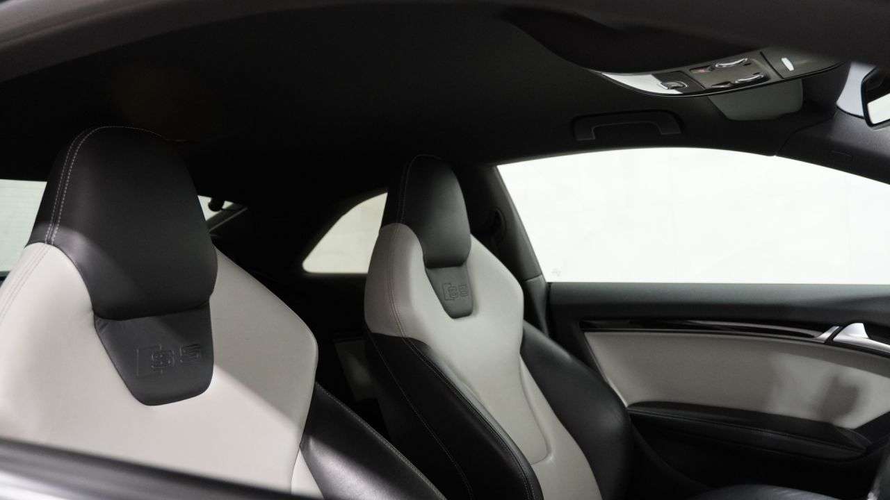 2013 AUDI S5 2013 AUDI S5