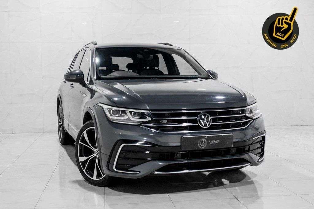 A 2021 VOLKSWAGEN TIGUAN 1.5 TSI R-Line SUV 5dr Petrol DSG Euro 6 (s/s) (150 ps) Service History+Sat A 2021 VOLKSWAGEN TIGUAN 1.5 TSI R-Line SUV 5dr Petrol DSG Euro 6 (s/s) (150 ps) Service History+Sat