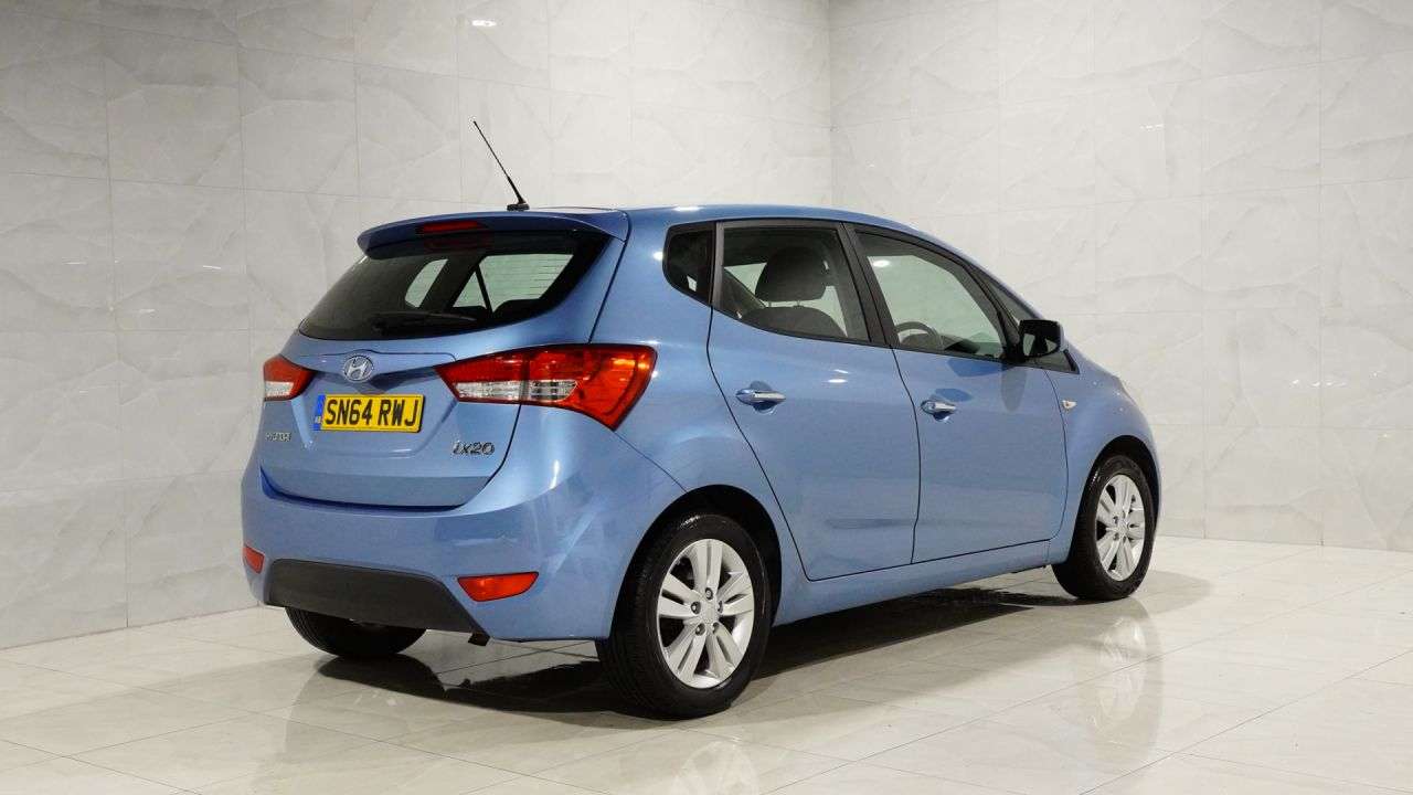 A 2014 HYUNDAI IX20 1.6 Active Hatchback 5dr Petrol Auto Euro 5 (123 bhp) A 2014 HYUNDAI IX20 1.6 Active Hatchback 5dr Petrol Auto Euro 5 (123 bhp)