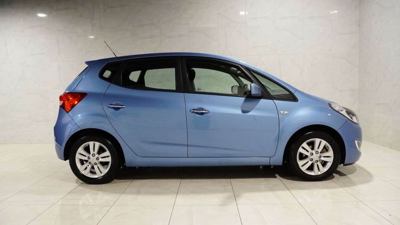 A 2014 HYUNDAI IX20 1.6 Active Hatchback 5dr Petrol Auto Euro 5 (123 bhp) A 2014 HYUNDAI IX20 1.6 Active Hatchback 5dr Petrol Auto Euro 5 (123 bhp)