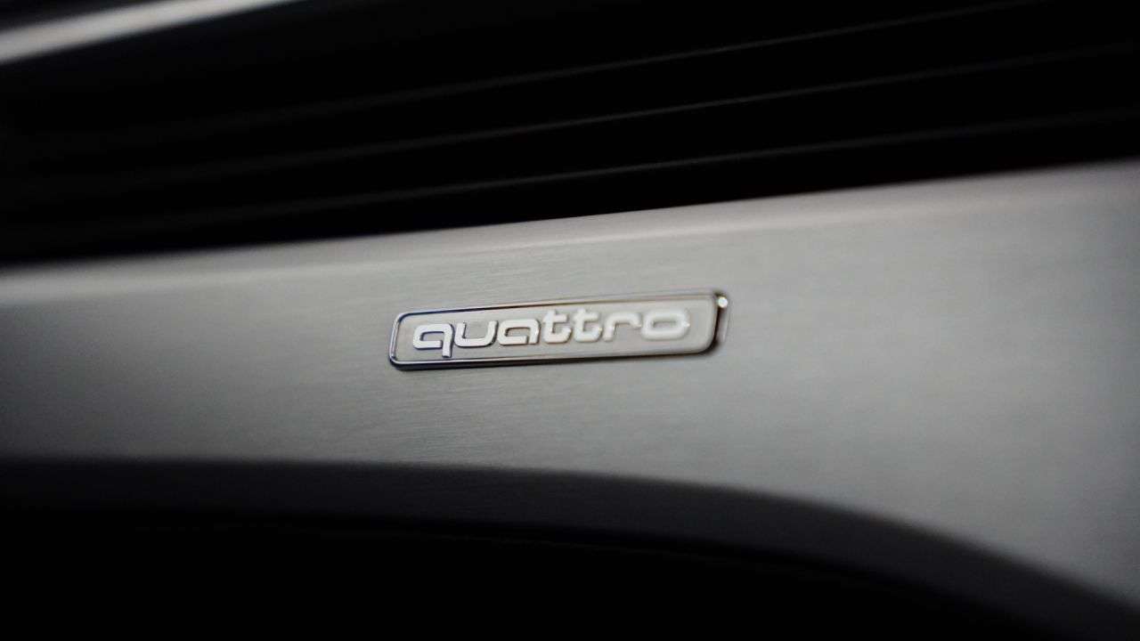 2017 AUDI S5 2017 AUDI S5