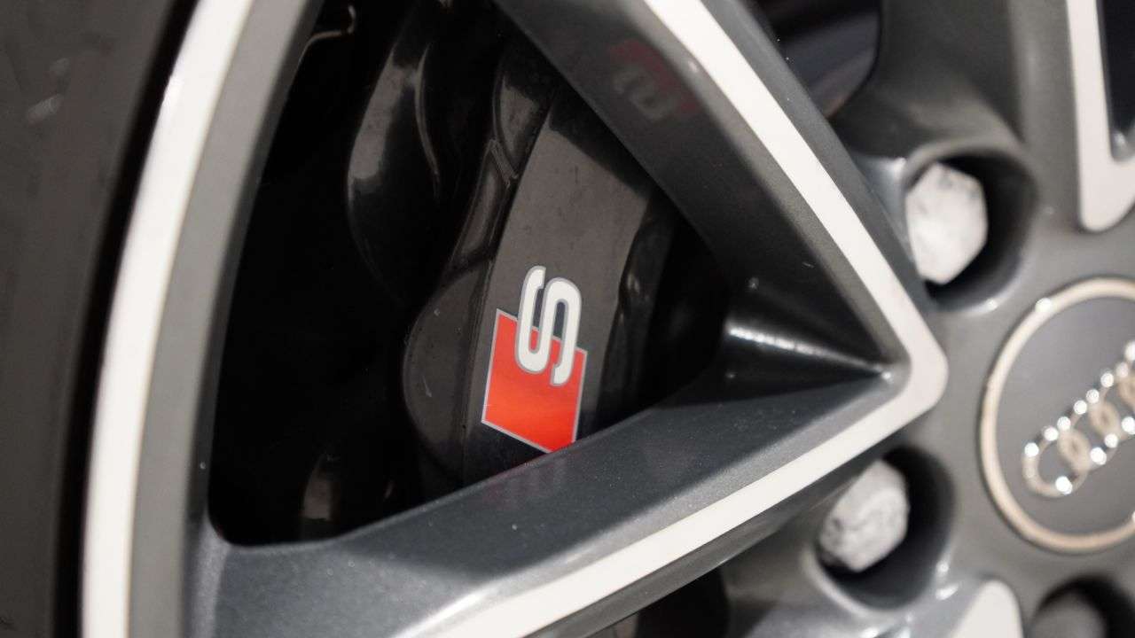 2017 AUDI S5 2017 AUDI S5