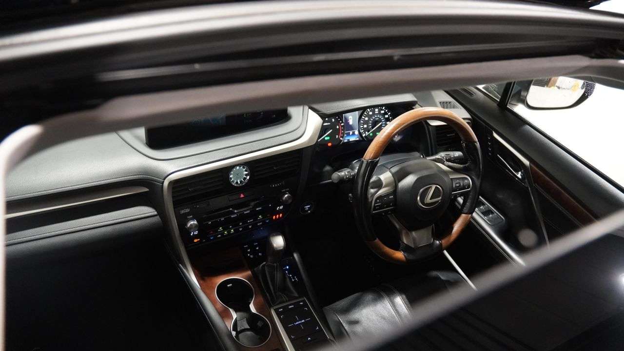 A 2019 LEXUS RX 3.5 450h V6 Takumi SUV 5dr Petrol Hybrid E-CVT 4WD Euro 6 (s/s) (313 ps) Se A 2019 LEXUS RX 3.5 450h V6 Takumi SUV 5dr Petrol Hybrid E-CVT 4WD Euro 6 (s/s) (313 ps) Se