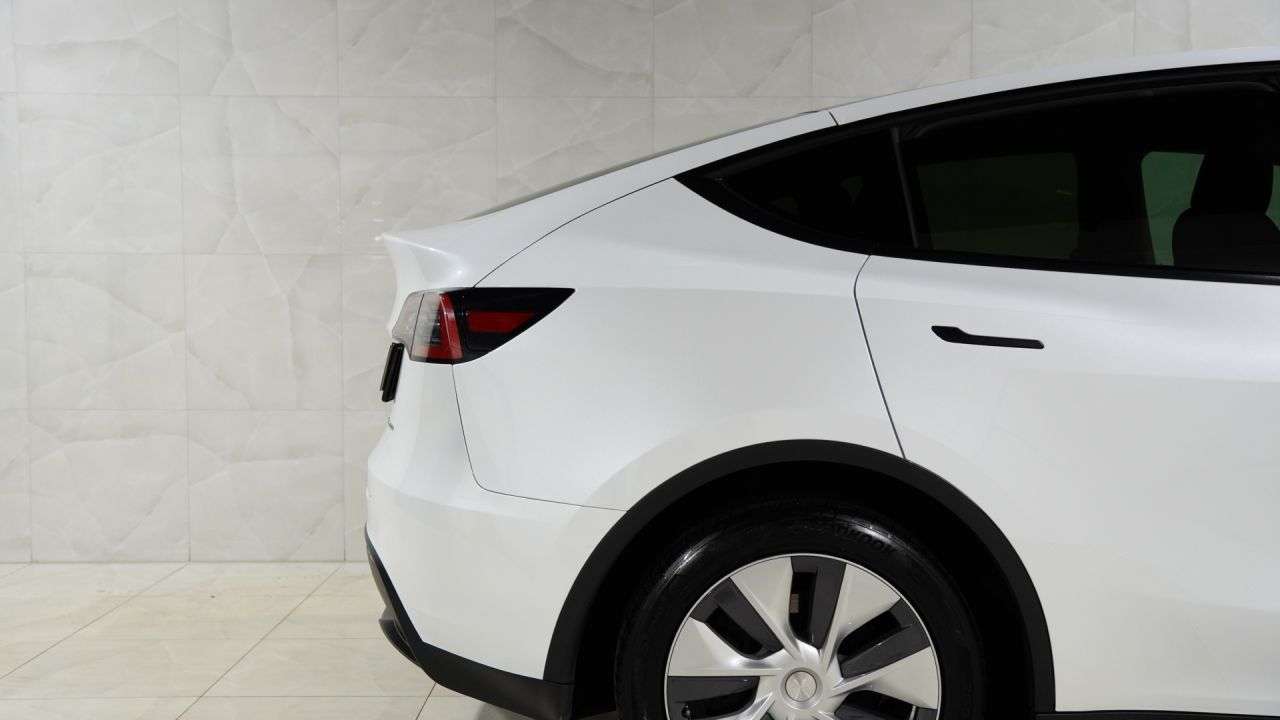 2023 TESLA MODEL Y 2023 TESLA MODEL Y
