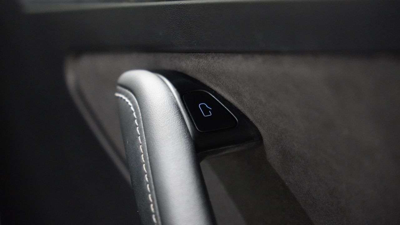2023 TESLA MODEL Y 2023 TESLA MODEL Y