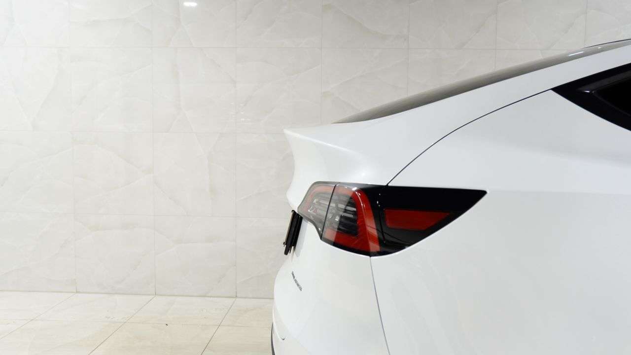 2023 TESLA MODEL Y 2023 TESLA MODEL Y