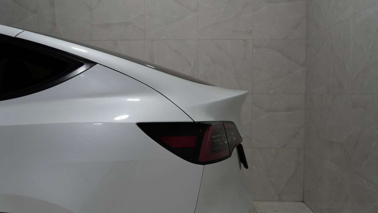 2023 TESLA MODEL Y 2023 TESLA MODEL Y