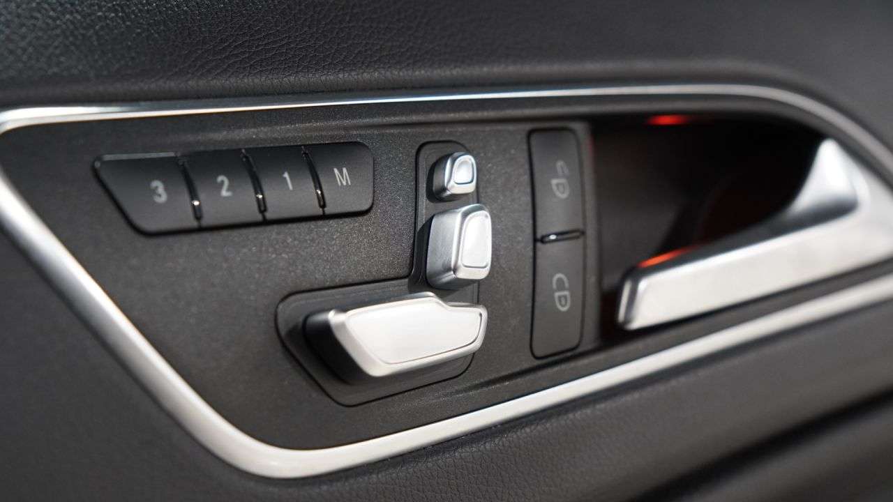 2016 MERCEDES-BENZ A-CLASS 2016 MERCEDES-BENZ A-CLASS