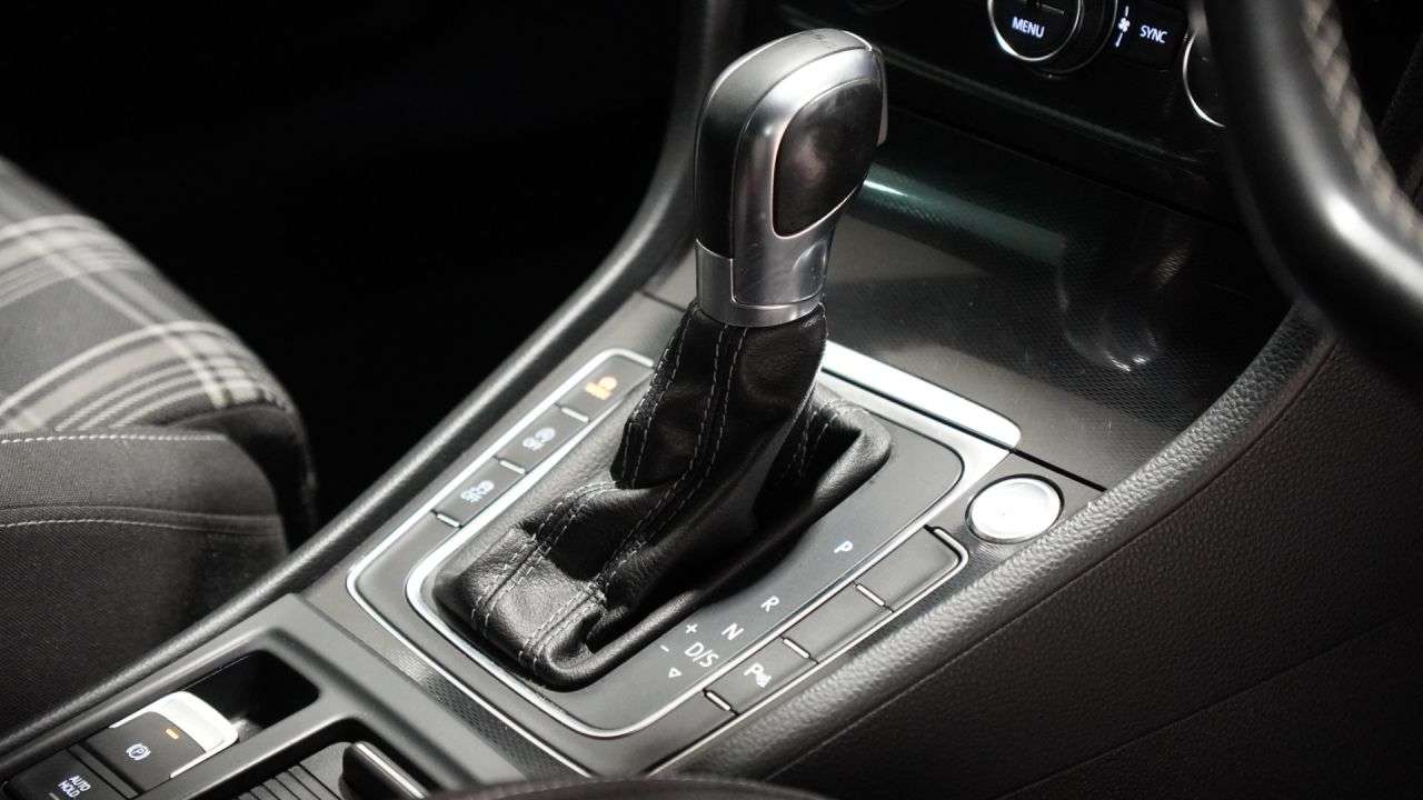 2015 VOLKSWAGEN GOLF 2015 VOLKSWAGEN GOLF