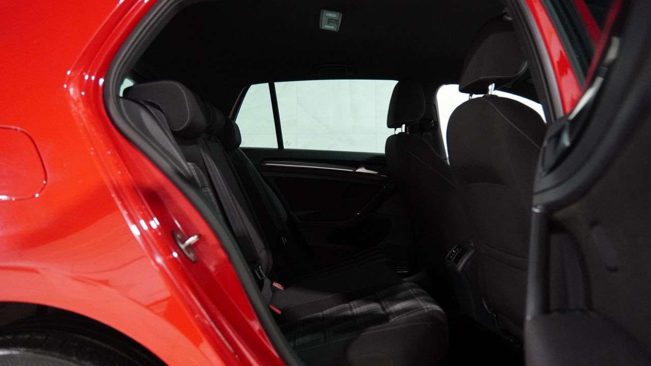 2015 VOLKSWAGEN GOLF 2015 VOLKSWAGEN GOLF