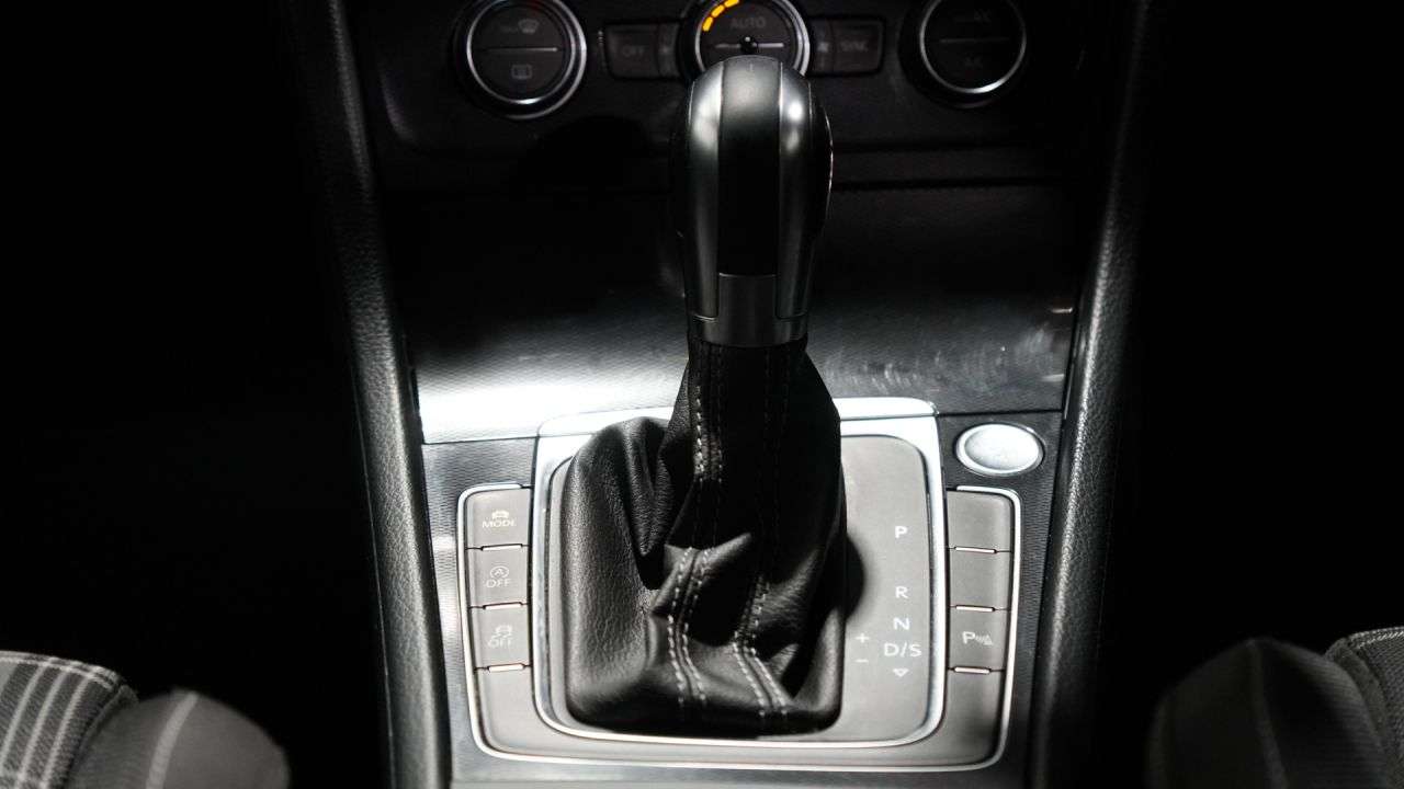 2015 VOLKSWAGEN GOLF 2015 VOLKSWAGEN GOLF