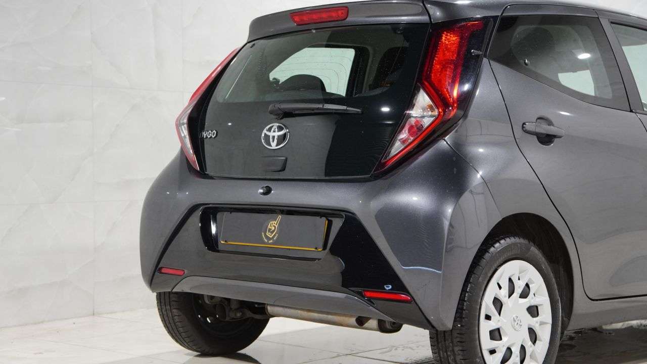 2021 TOYOTA AYGO 2021 TOYOTA AYGO