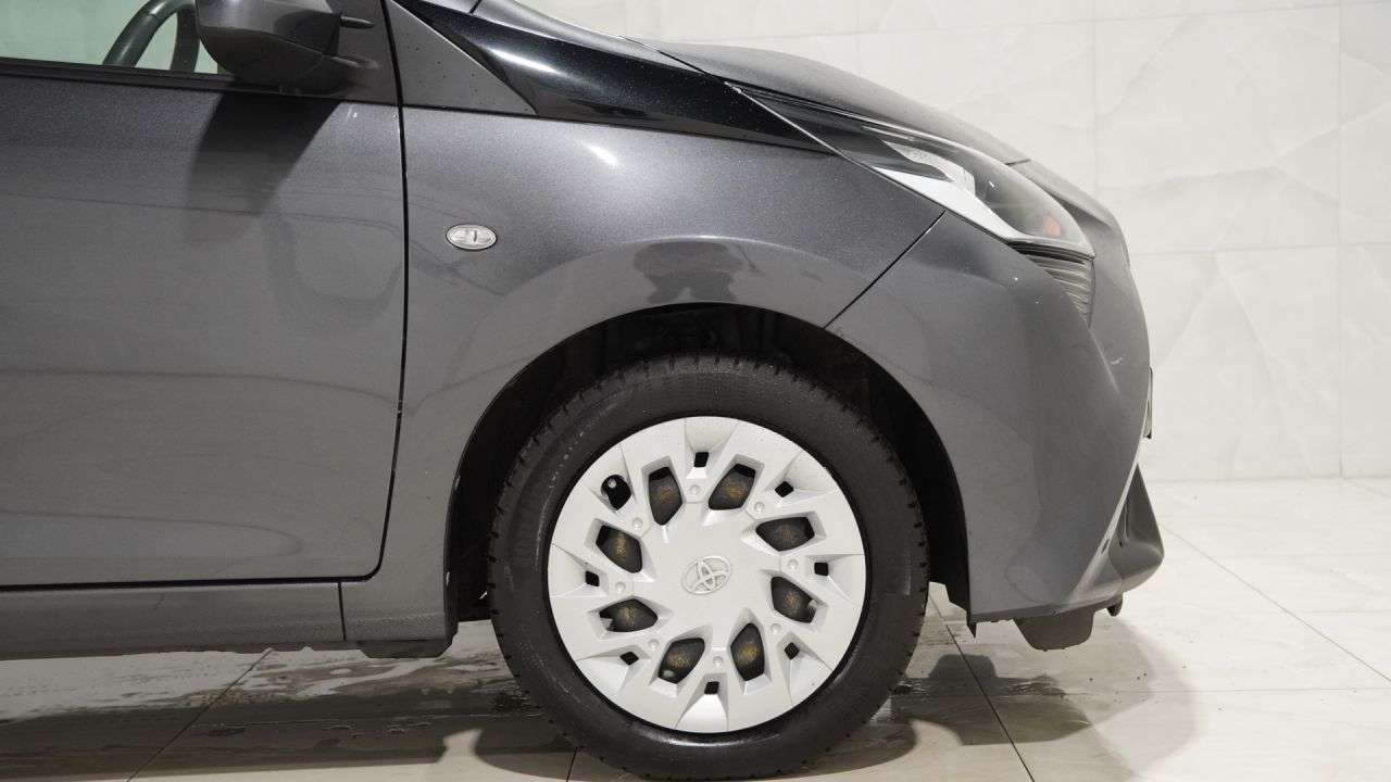 2021 TOYOTA AYGO 2021 TOYOTA AYGO