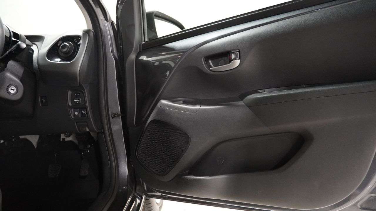 2021 TOYOTA AYGO 2021 TOYOTA AYGO