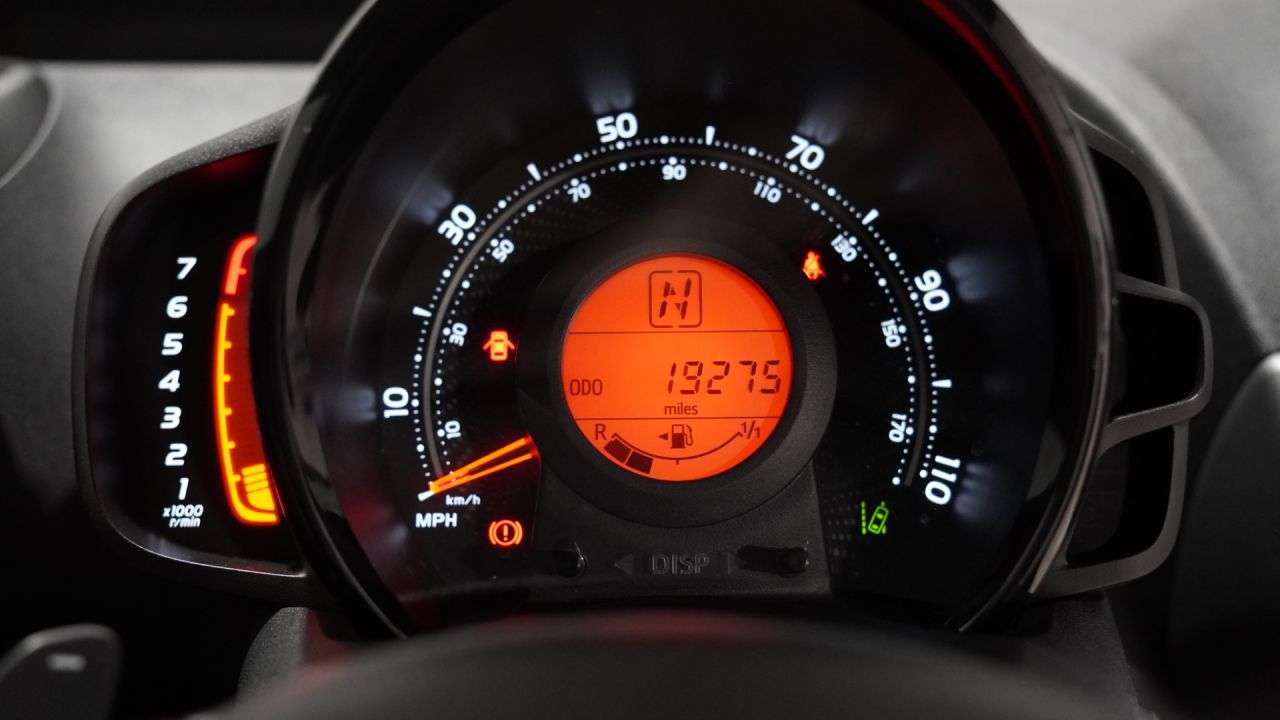 2021 TOYOTA AYGO 2021 TOYOTA AYGO