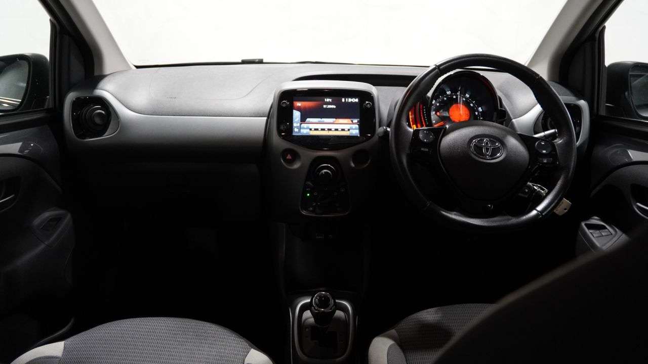 2021 TOYOTA AYGO 2021 TOYOTA AYGO