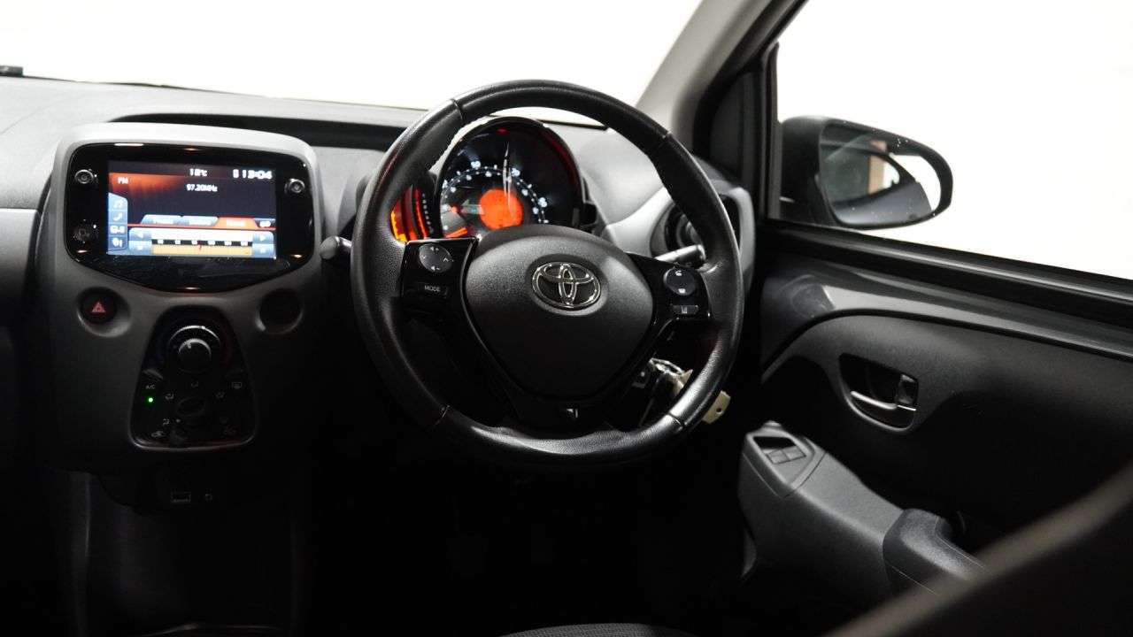 2021 TOYOTA AYGO 2021 TOYOTA AYGO