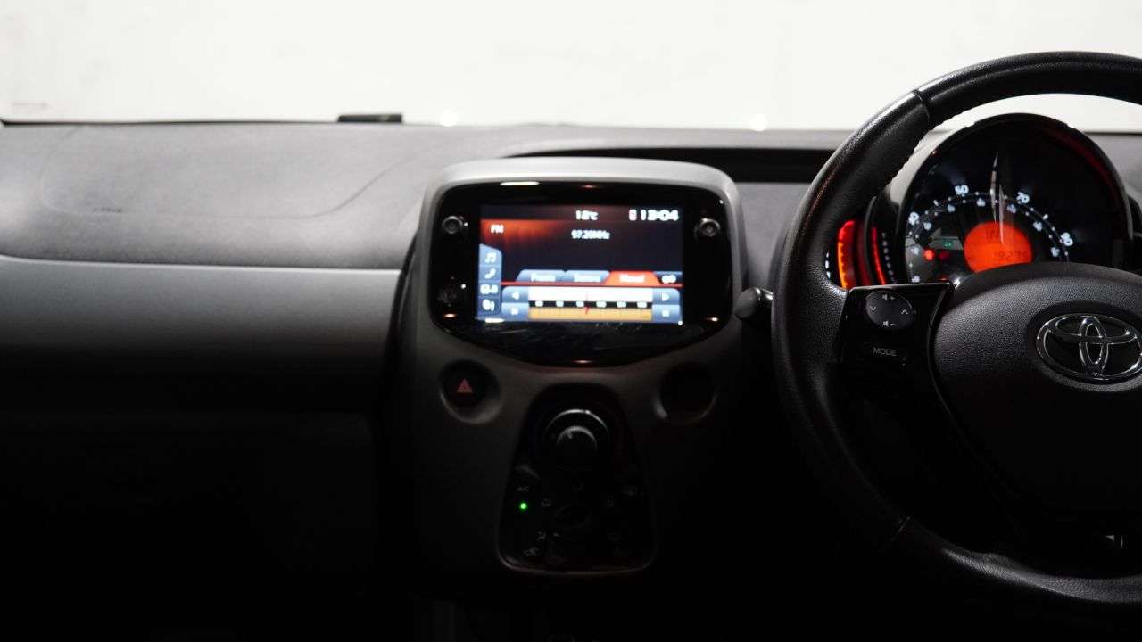 2021 TOYOTA AYGO 2021 TOYOTA AYGO