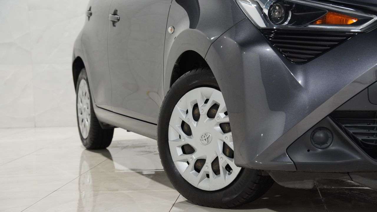 2021 TOYOTA AYGO 2021 TOYOTA AYGO