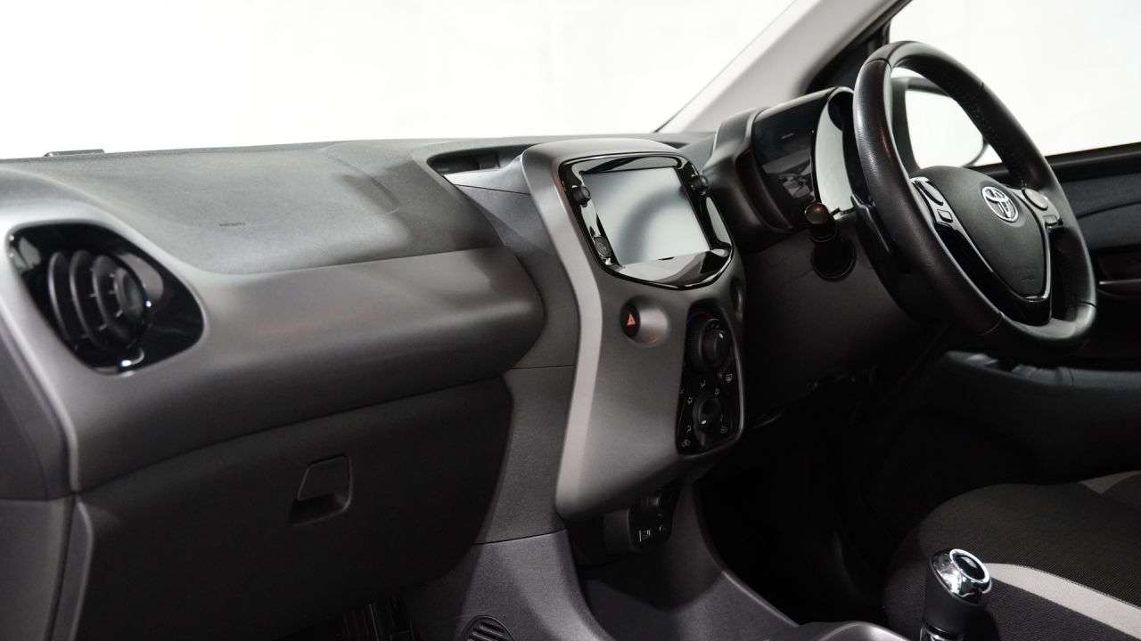 2021 TOYOTA AYGO 2021 TOYOTA AYGO