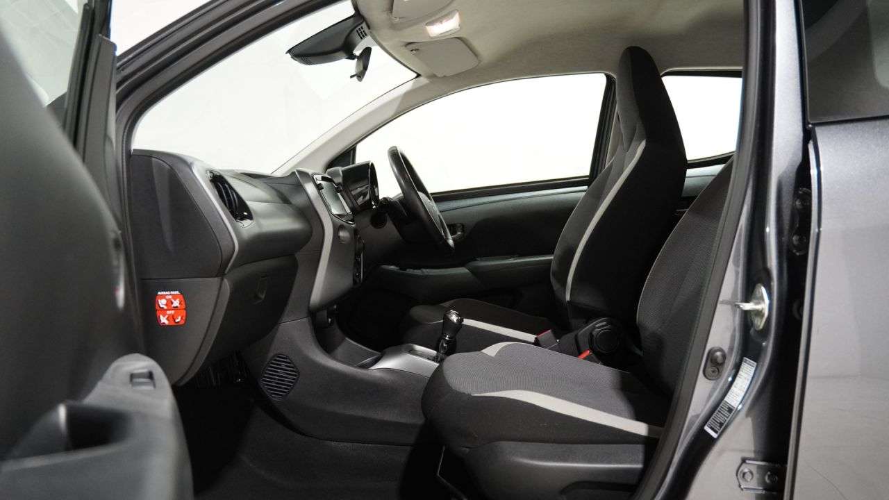 2021 TOYOTA AYGO 2021 TOYOTA AYGO