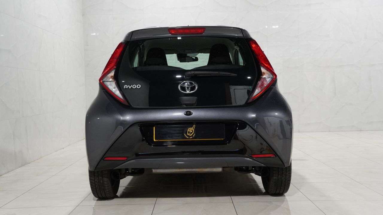 2021 TOYOTA AYGO 2021 TOYOTA AYGO