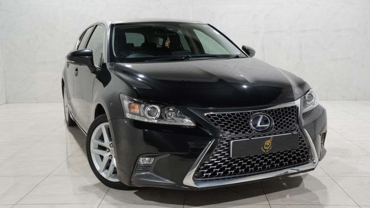 A 2017 LEXUS CT 1.8 200h Luxury Hatchback 5dr Petrol Hybrid CVT Euro 6 (s/s) (136 ps) Servi A 2017 LEXUS CT 1.8 200h Luxury Hatchback 5dr Petrol Hybrid CVT Euro 6 (s/s) (136 ps) Servi