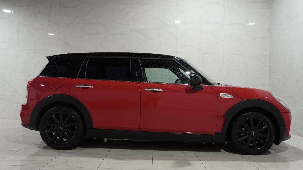 2017 MINI CLUBMAN 2017 MINI CLUBMAN